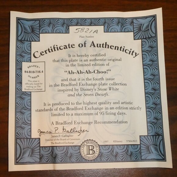 Snow White and the Seven Dwarfs “AH-AH-AH-CHOO!” Collector’s Plate - Picture 2 of 6